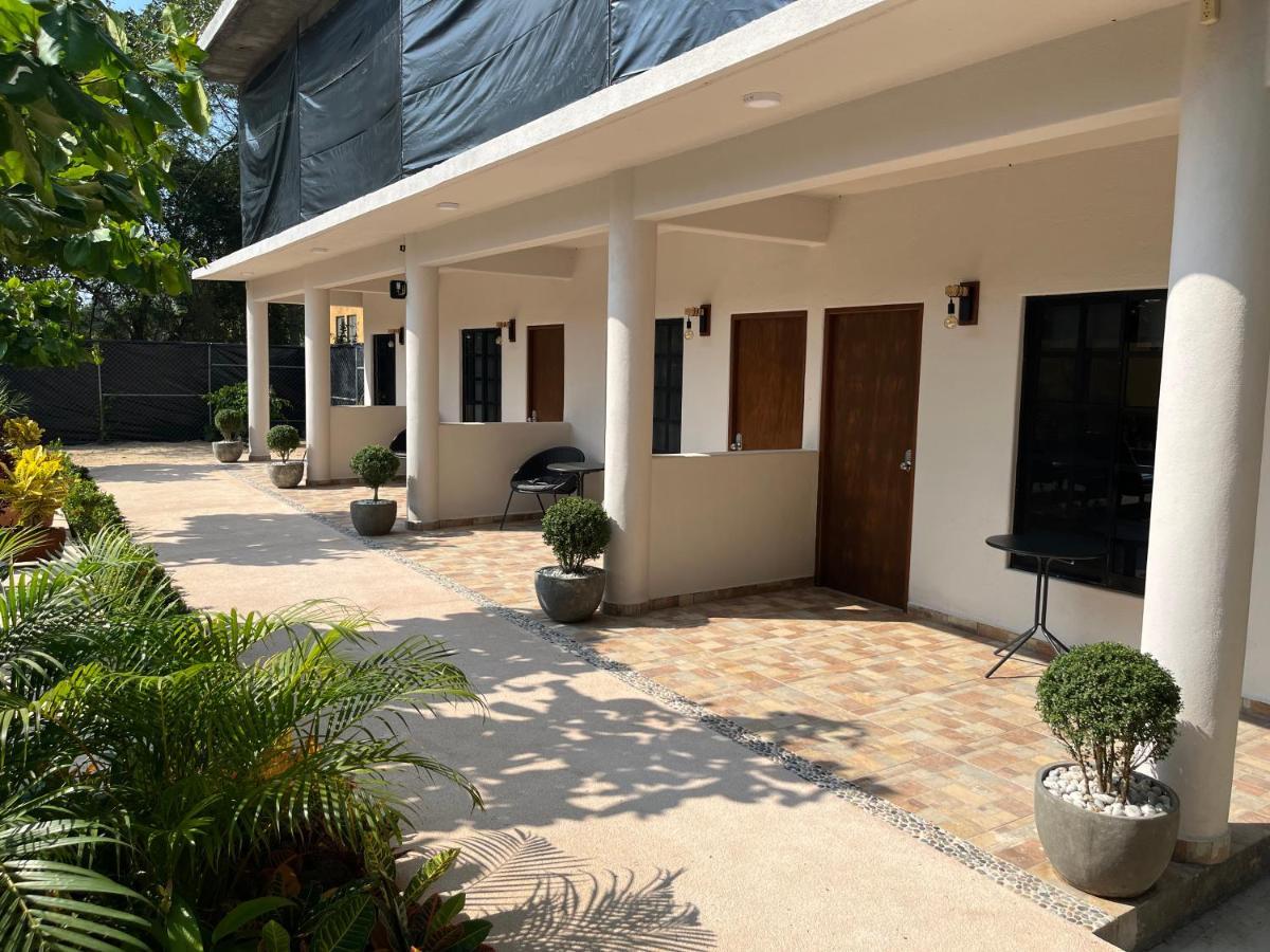 זיהואטנחו Natura Hotel & Villas מראה חיצוני תמונה